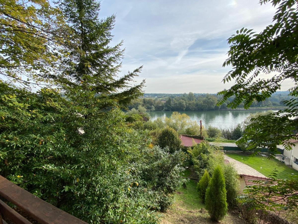 Chalet En Bord De Seine Villa Le Coudray-Montceaux Exterior foto